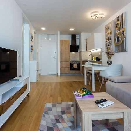 Tanja Modern Apartment With Balcony And Parking Garage Zadar Eksteriør billede