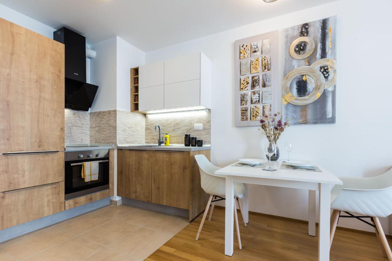 Tanja Modern Apartment With Balcony And Parking Garage Zadar Eksteriør billede