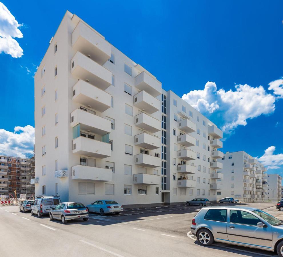 Tanja Modern Apartment With Balcony And Parking Garage Zadar Eksteriør billede